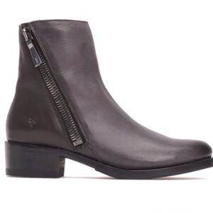 Frye Demi Zip Bootie - Charcoal